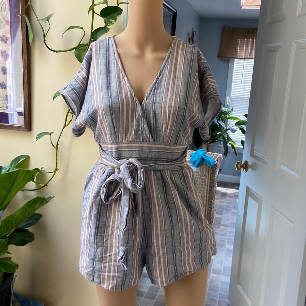 AEO Linen lined shorts romper size XS